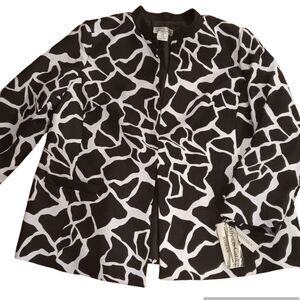 NWT Allyson Cara Black & White Animal Print 2 Piece Skirt Suit 24W